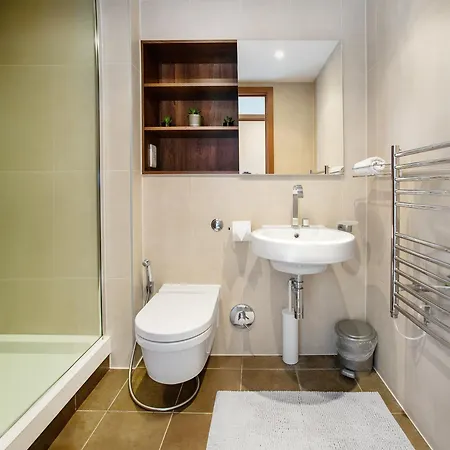 Contemporary Penthouse In Battersea Power Station Apartment London Exterior photo