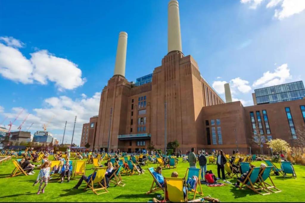 Contemporary Penthouse In Battersea Power Station * London