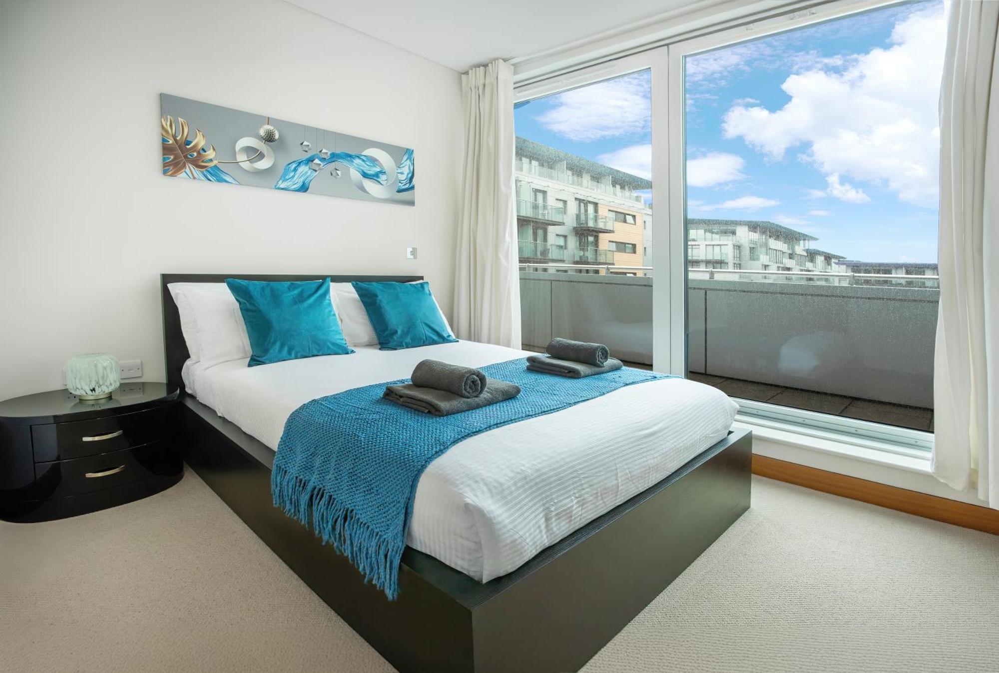 Apartment Contemporary Penthouse In Battersea Power Station *