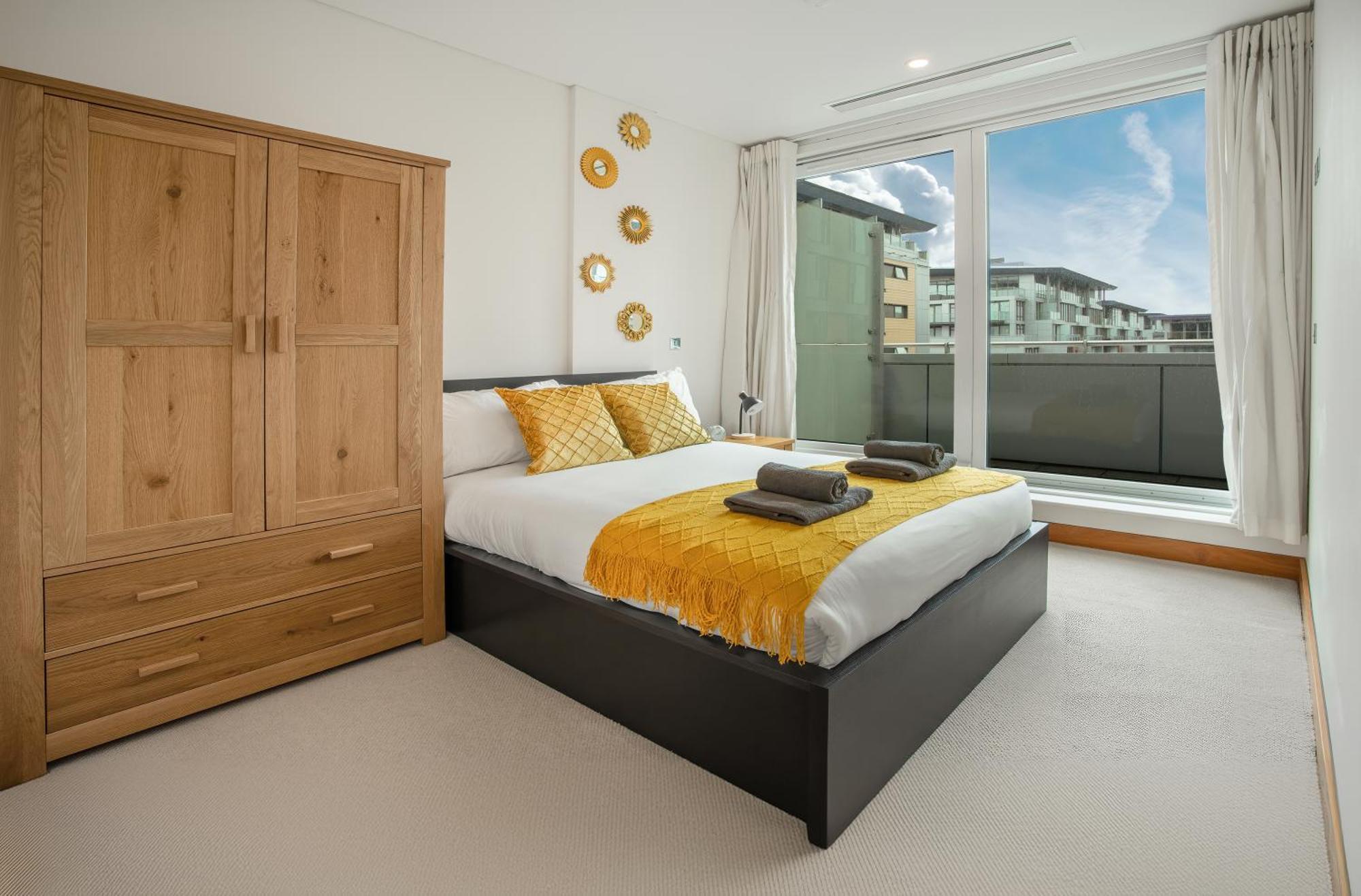 Contemporary Penthouse In Battersea Power Station London